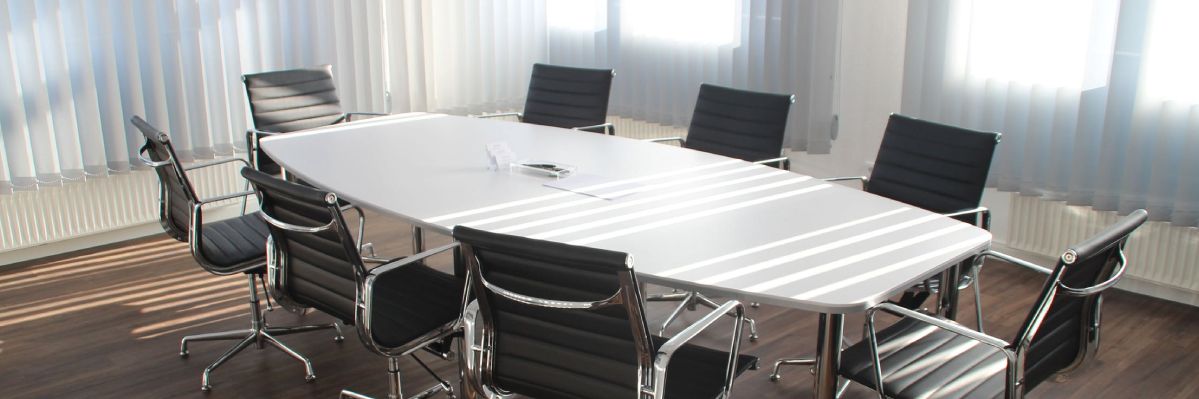 Investors Information hero banner